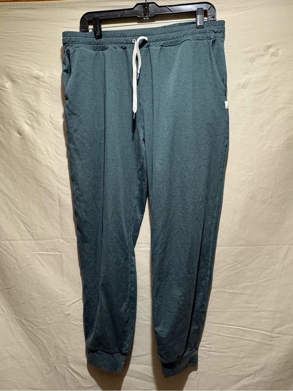 Vuori Women’s Slate Blue XL Performance Joggers - Picture 3 of 6